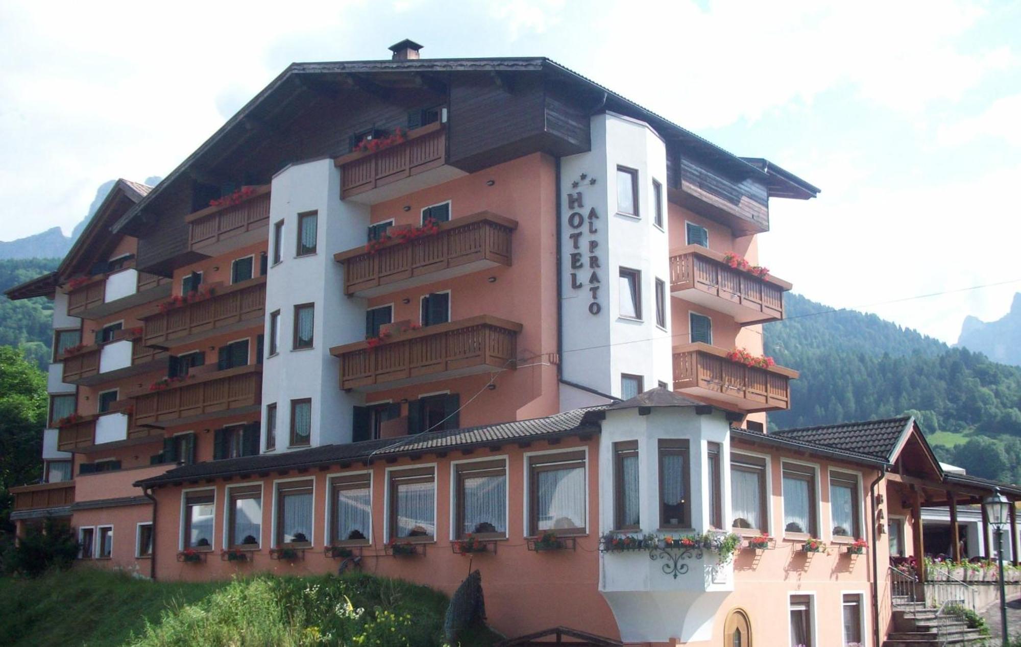 Hotel Al Prato Фієра-ді-Прим'єро Екстер'єр фото