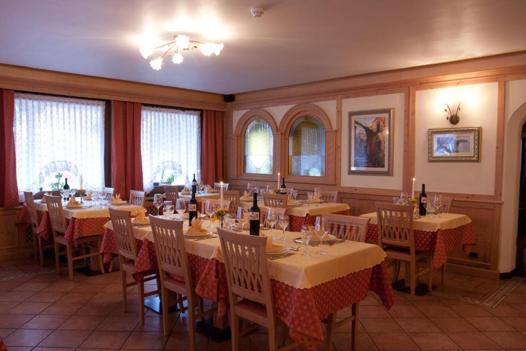Hotel Al Prato Фієра-ді-Прим'єро Екстер'єр фото